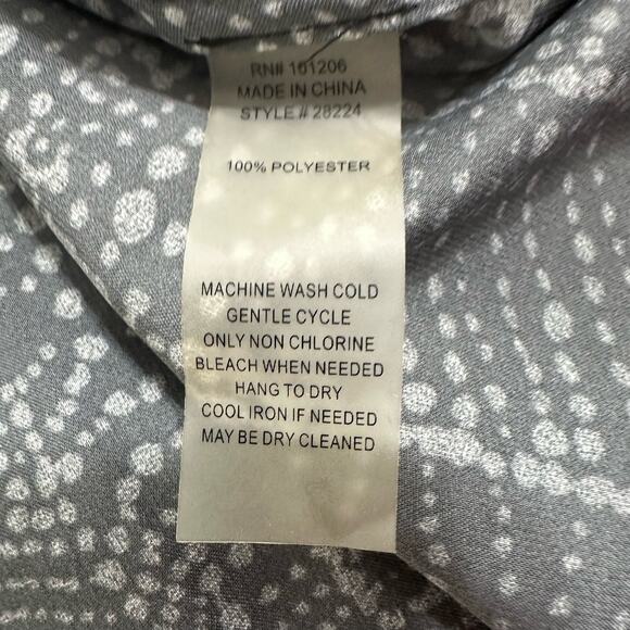 Soft Surroundings Brigitte Tunic Top S Gray Ombre High Low V Neck Hidden Snaps - Picture 9 of 9